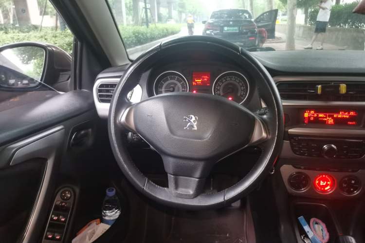Used Peugeot 301 2014 1.6L Manual Luxury Edition Steering Wheel