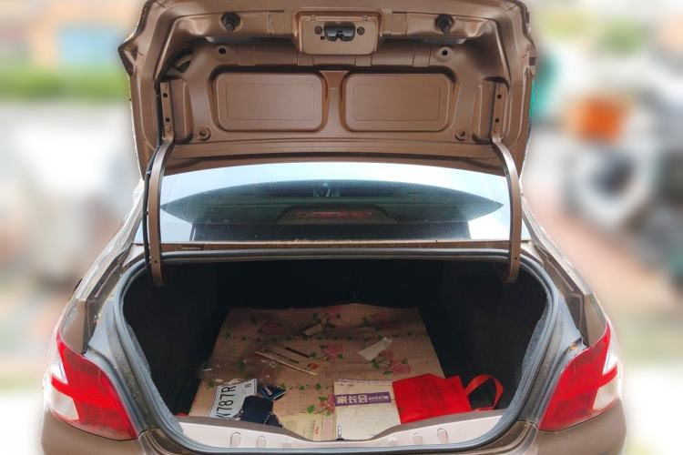Used Peugeot 301 2014 1.6L Manual Luxury Edition Trunk