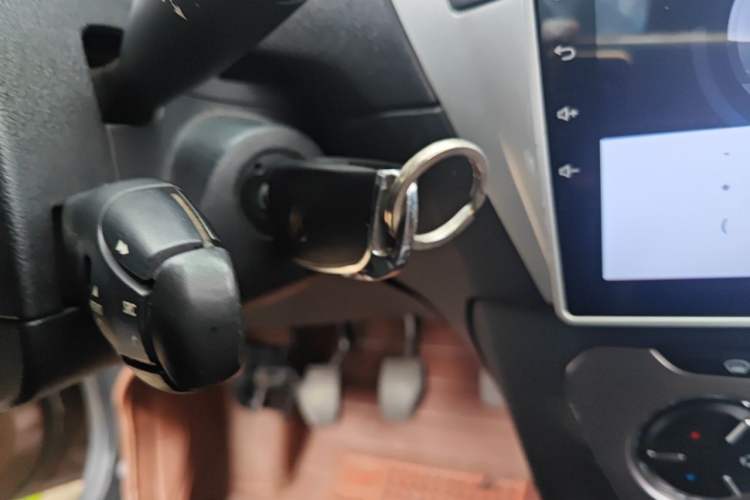 Used Peugeot 301 2014 1.6L Manual Luxury Edition Vehicle Key