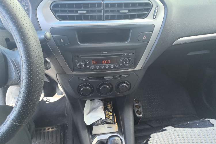 Used Peugeot 301 2014 1.6L Manual Comfort Edition Audio And AC Panel