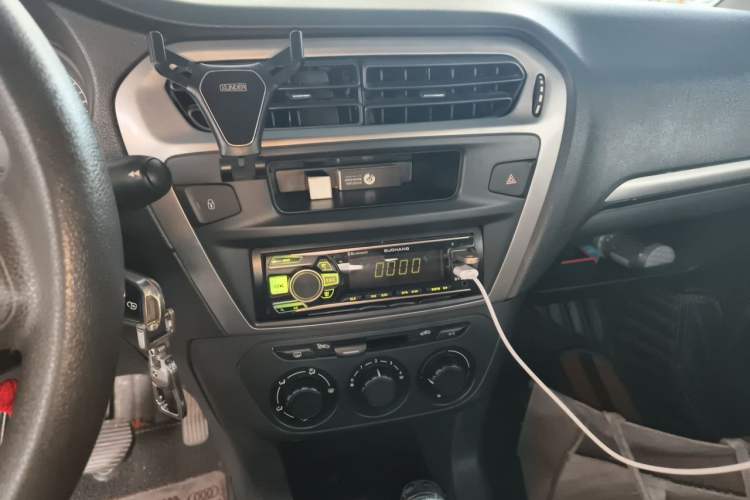 Used Peugeot 301 2014 1.6L Automatic Comfort Edition Audio And AC Panel