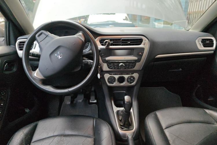Used Peugeot 301 2014 1.6L Manual Luxury Edition Center Console