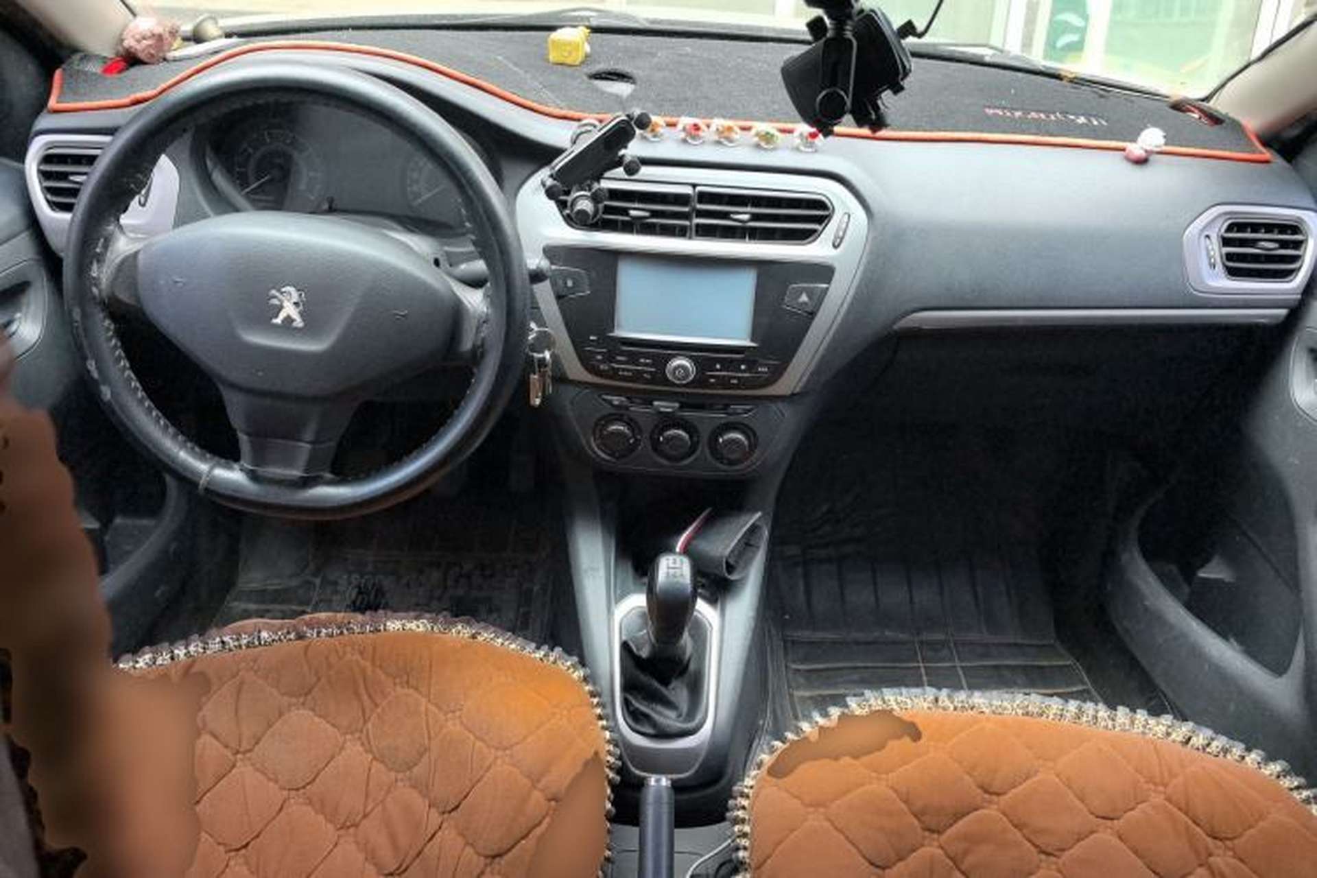 Used Peugeot 301 2014 1.6L Manual Comfort Edition Center Console