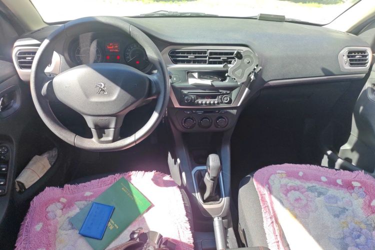 Used Peugeot 301 2014 1.6L Manual Comfort Edition Center Console