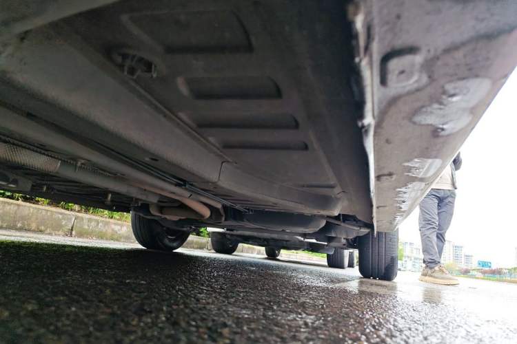 Used Peugeot 301 2014 1.6L Manual Comfort Edition Chassis Front Left