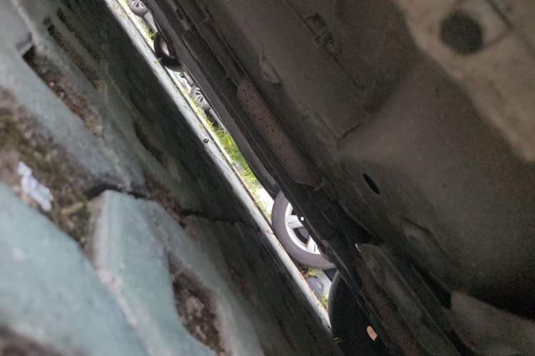 Used Peugeot 301 2014 1.6L Automatic Comfort Edition Chassis Front Right