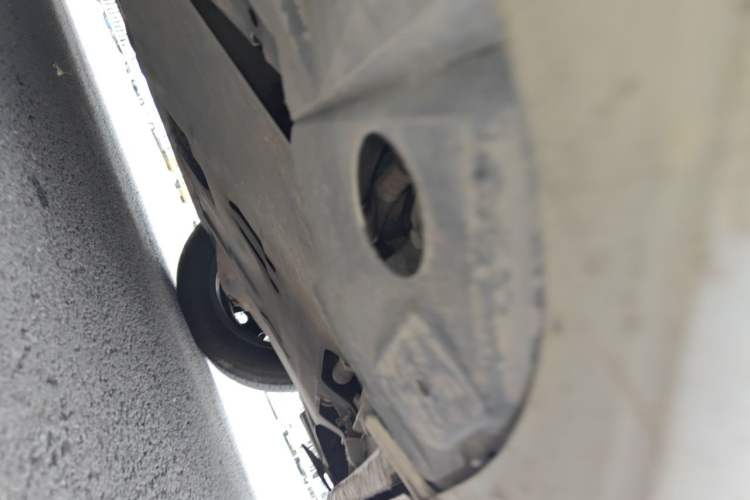Used Peugeot 301 2014 1.6L Manual Comfort Edition Chassis Front