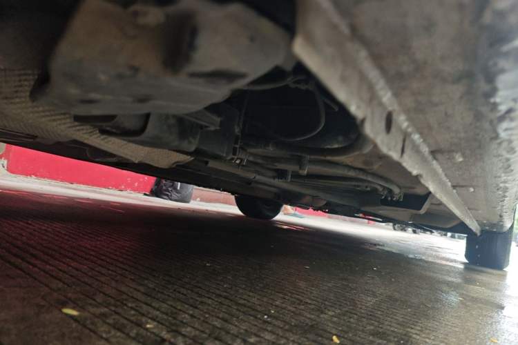 Used Peugeot 301 2014 1.6L Automatic Comfort Edition Chassis Rear Right