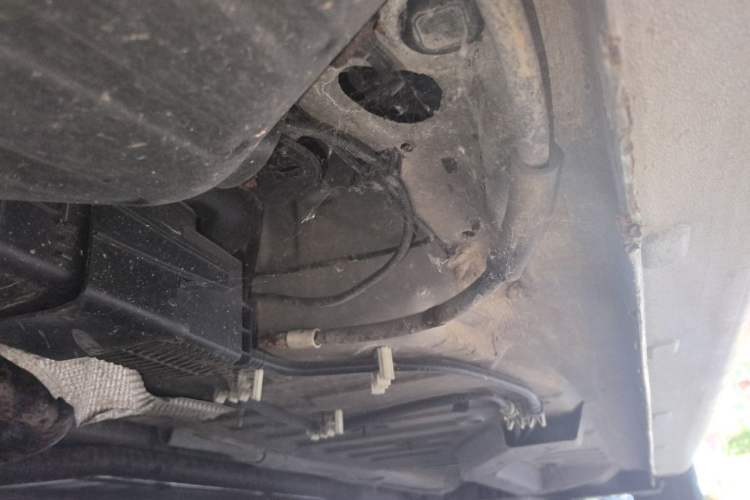 Used Peugeot 301 2014 1.6L Manual Comfort Edition Chassis Rear Right