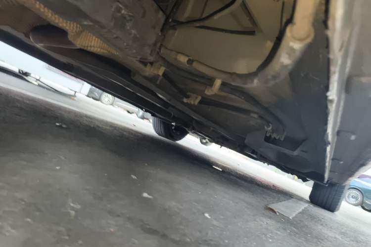 Used Peugeot 301 2014 1.6L Automatic Comfort Edition Chassis Rear Right