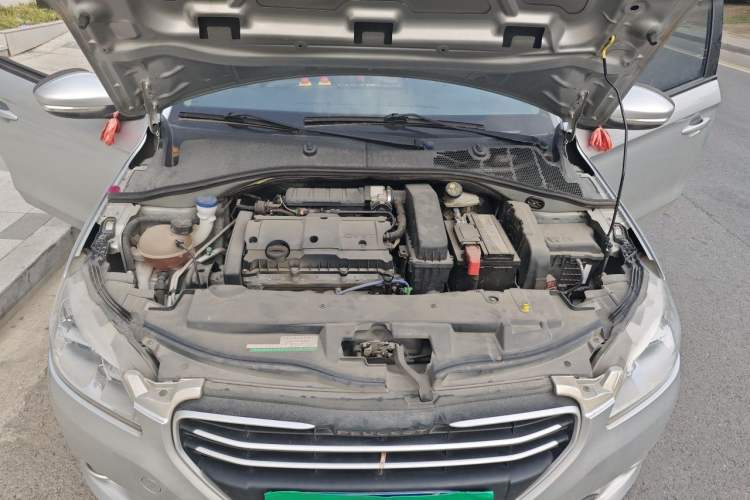 Used Peugeot 301 2014 1.6L Manual Comfort Edition Engine Bay