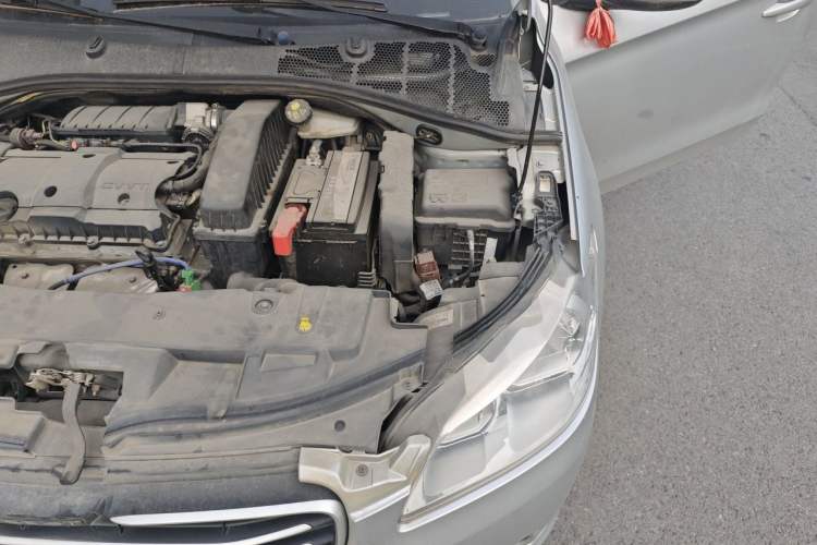 Used Peugeot 301 2014 1.6L Manual Comfort Edition Engine Bay Left