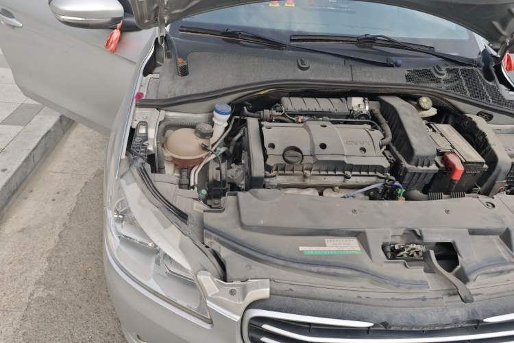 Used Peugeot 301 2014 1.6L Manual Comfort Edition Engine Bay Right