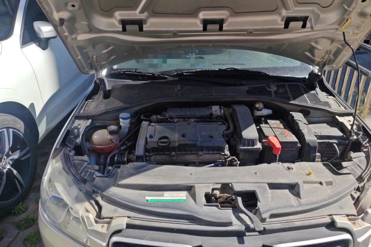 Used Peugeot 301 2014 1.6L Manual Comfort Edition Engine Bay Right