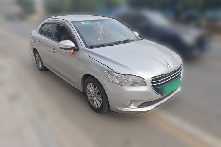 Used Peugeot 301 2014 1.6L Manual Comfort Edition Front Right 45 Deg