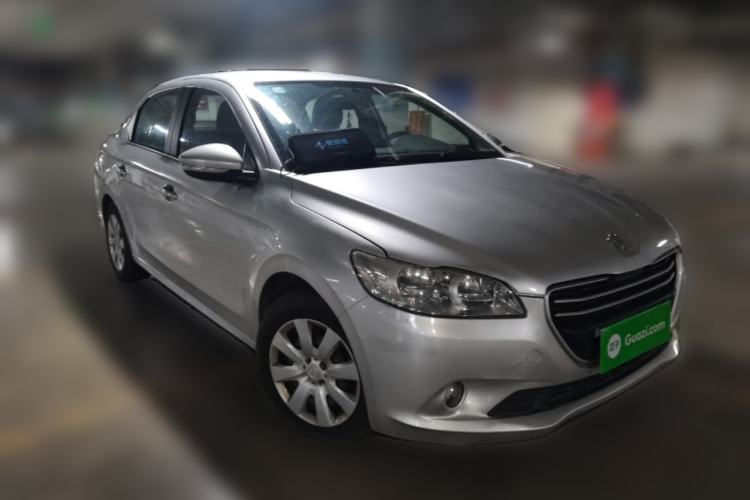 Used Peugeot 301 2014 1.6L Manual Comfort Edition Front Right 45 Deg