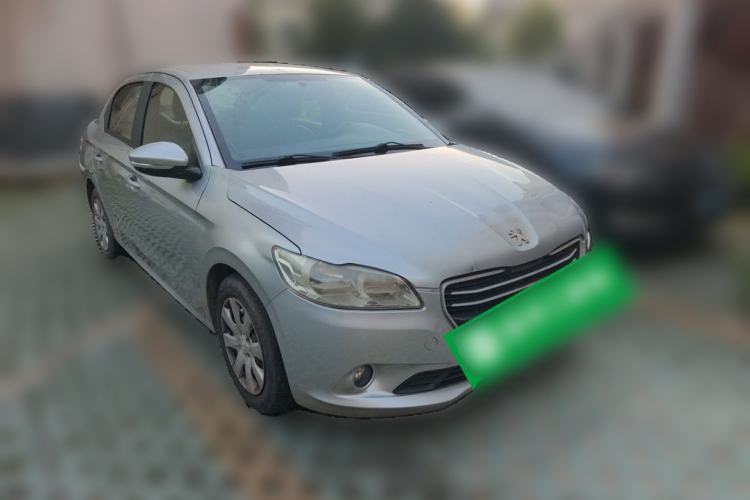 Used Peugeot 301 2014 1.6L Automatic Comfort Edition Front Right 45 Deg