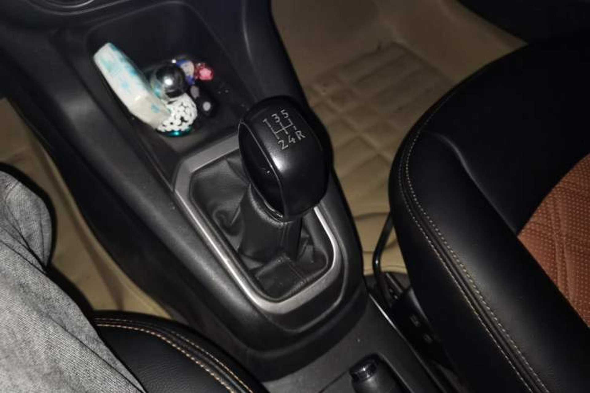 Used Peugeot 301 2014 1.6L Manual Comfort Edition Gear Lever