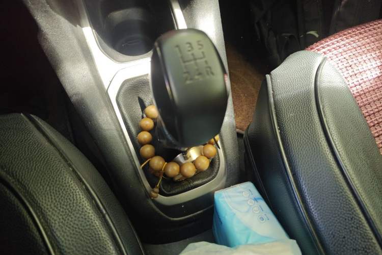 Used Peugeot 301 2014 1.6L Manual Luxury Edition Gear Lever