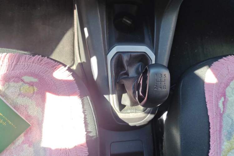 Used Peugeot 301 2014 1.6L Manual Comfort Edition Gear Lever