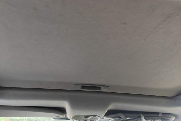 Used Peugeot 301 2014 1.6L Manual Luxury Edition Headliner
