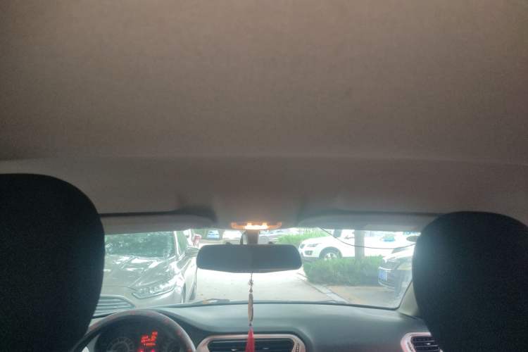 Used Peugeot 301 2014 1.6L Manual Comfort Edition Headliner