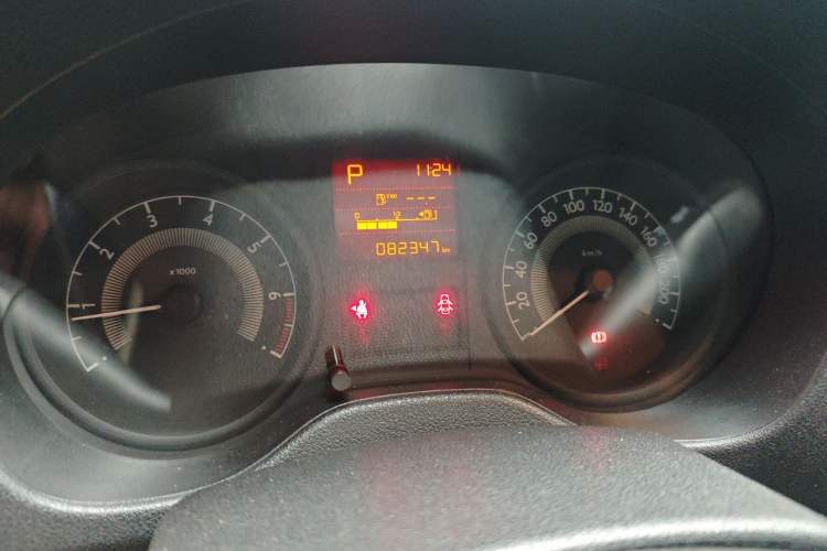 Used Peugeot 301 2014 1.6L Automatic Comfort Edition Instrument Cluster