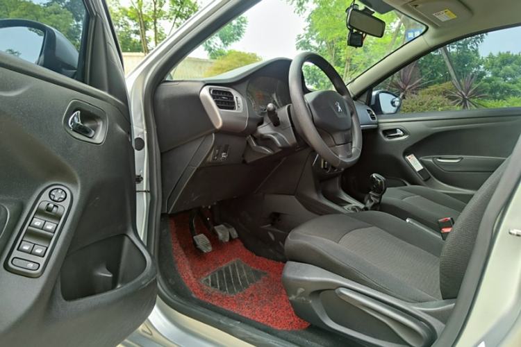 Used Peugeot 301 2014 1.6L Manual Comfort Edition Interior 7