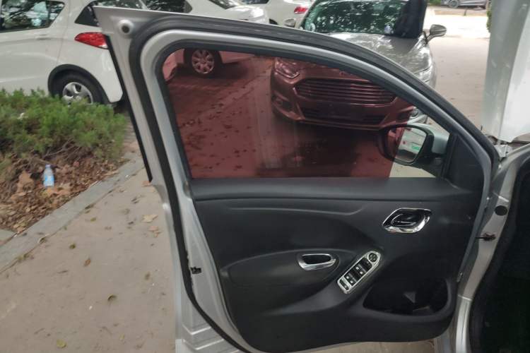 Used Peugeot 301 2014 1.6L Manual Comfort Edition Left Front Door Interior