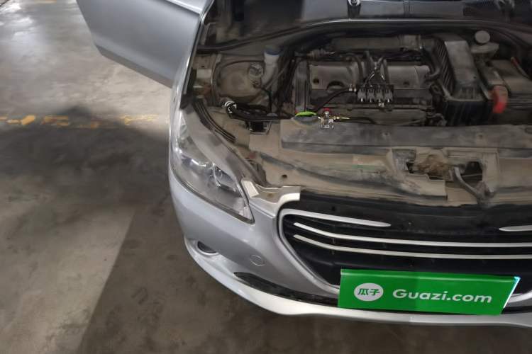 Used Peugeot 301 2014 1.6L Manual Comfort Edition Right Front Headlight