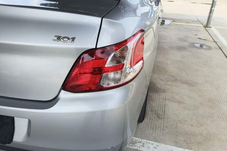 Used Peugeot 301 2014 1.6L Manual Comfort Edition Right Rear Taillight