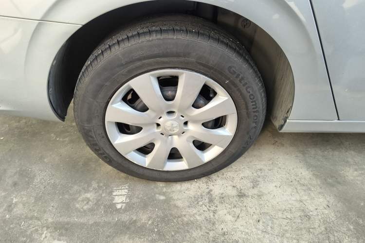 Used Peugeot 301 2014 1.6L Automatic Comfort Edition Right Rear Wheel Hub
