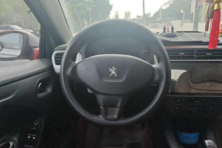 Used Peugeot 301 2014 1.6L Manual Comfort Edition Steering Wheel