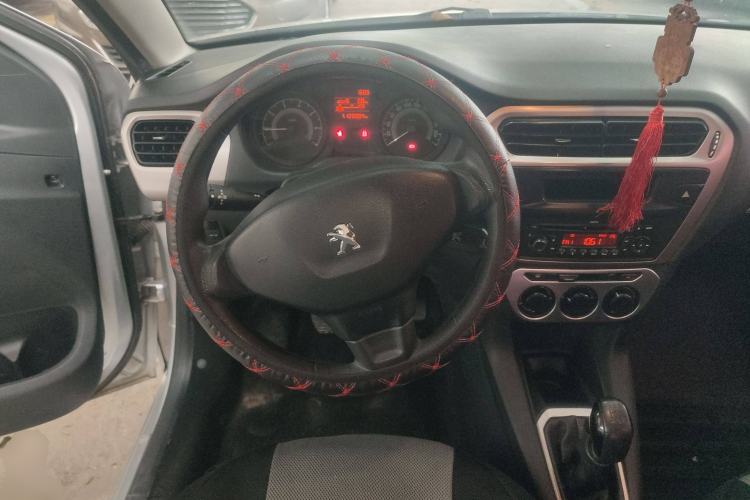 Used Peugeot 301 2014 1.6L Manual Comfort Edition Steering Wheel