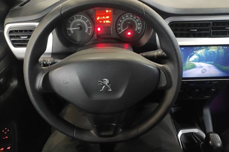 Used Peugeot 301 2014 1.6L Manual Comfort Edition Steering Wheel