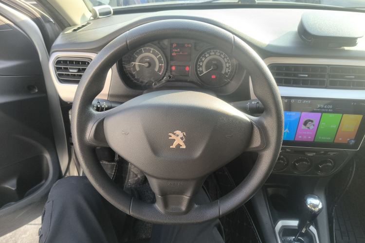 Used Peugeot 301 2014 1.6L Automatic Comfort Edition Steering Wheel