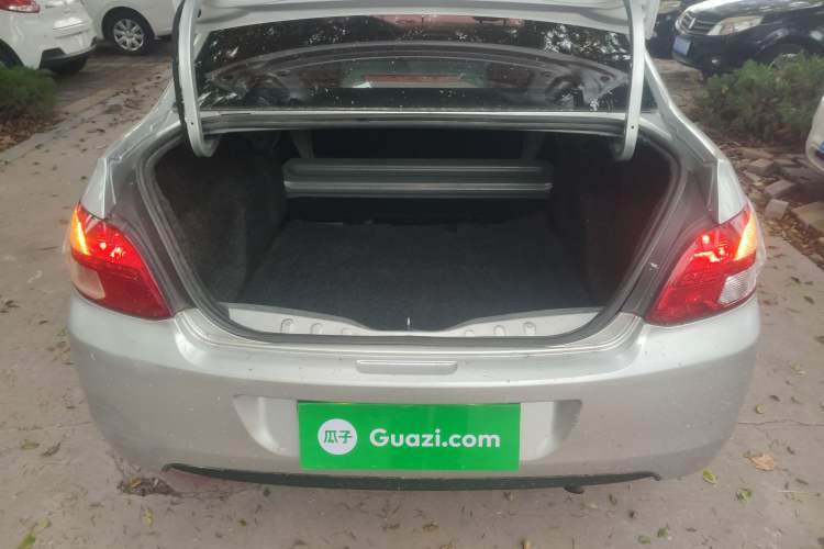Used Peugeot 301 2014 1.6L Manual Comfort Edition Trunk