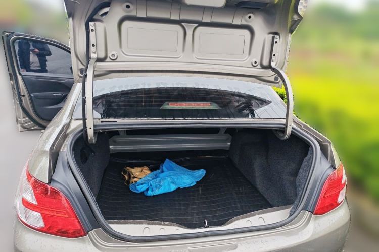 Used Peugeot 301 2014 1.6L Manual Comfort Edition Trunk