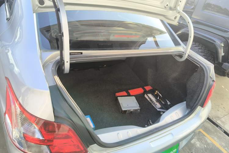 Used Peugeot 301 2014 1.6L Automatic Comfort Edition Trunk