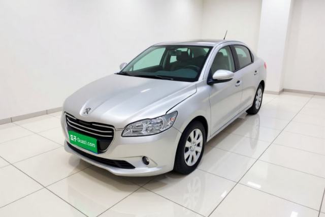 Ojetý Peugeot 301 2014 1.6L Automatic Comfort Edition