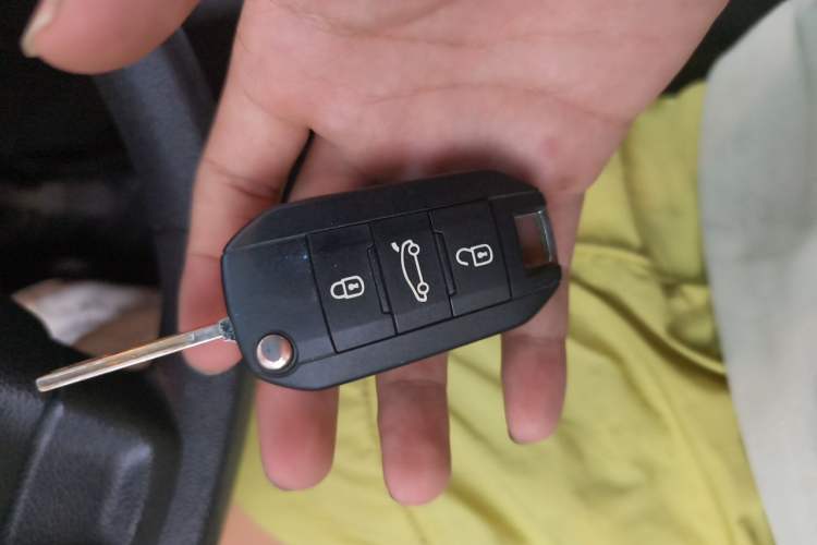 Used Peugeot 301 2014 1.6L Automatic Comfort Edition Vehicle Key