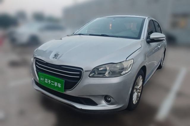 Peugeot 301 2014 1.6L Manual Comfort Edition usado