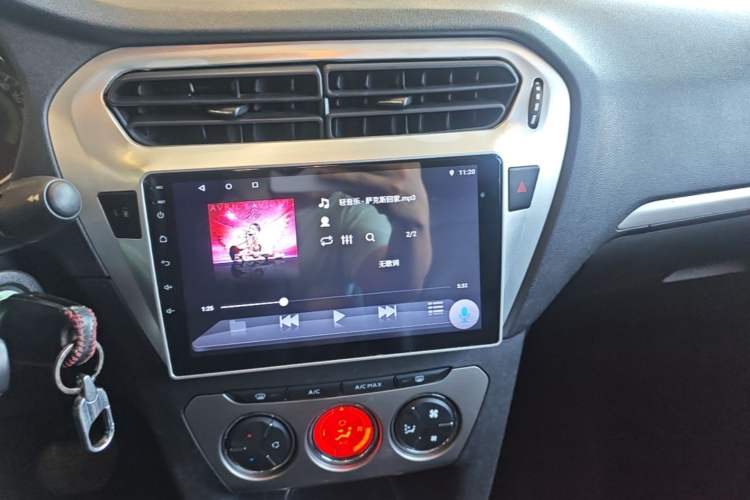 Used Peugeot 301 2014 1.6L Automatic Luxury Edition Audio And AC Panel