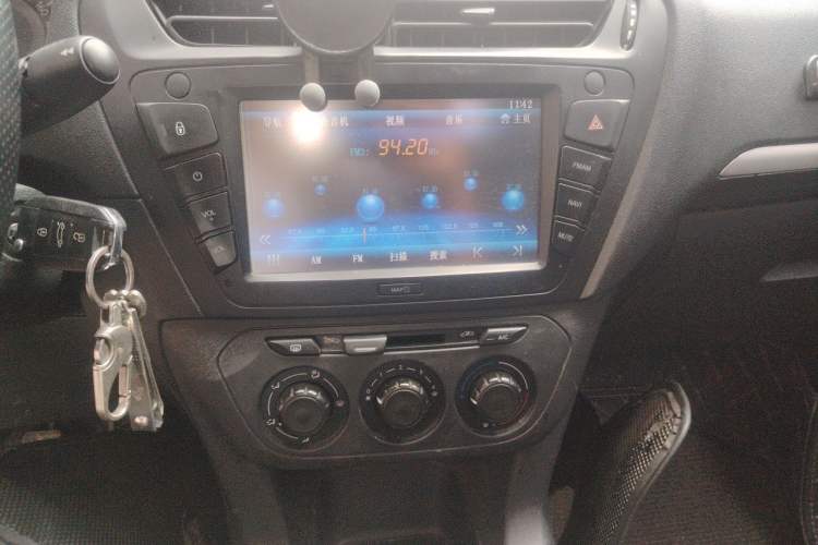 Used Peugeot 301 2014 1.6L Manual Comfort Edition Audio And AC Panel