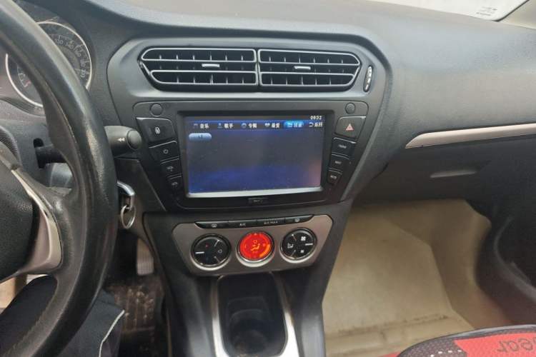 Used Peugeot 301 2014 1.6L Manual Luxury Edition Audio And AC Panel