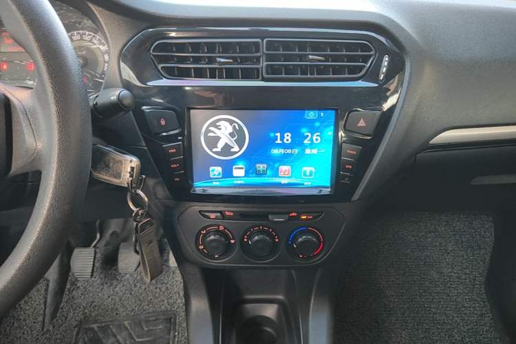 Used Peugeot 301 2014 1.6L Manual Comfort Edition Audio And AC Panel