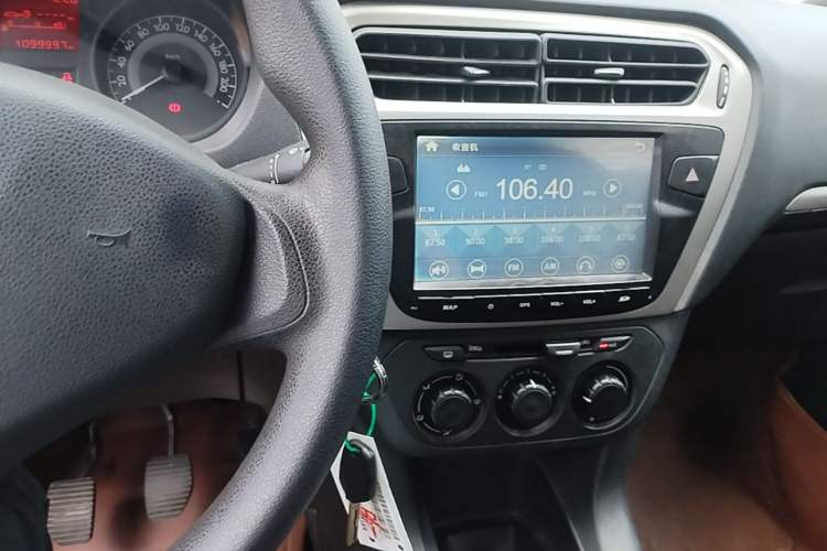 Used Peugeot 301 2014 1.6L Manual Comfort Edition Audio And AC Panel