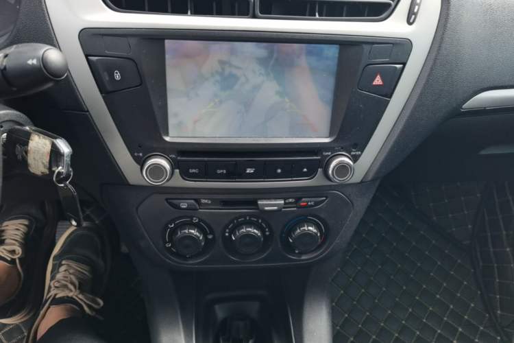 Used Peugeot 301 2014 1.6L Manual Comfort Edition Audio And AC Panel