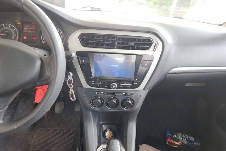 Used Peugeot 301 2014 1.6L Manual Comfort Edition Audio And AC Panel