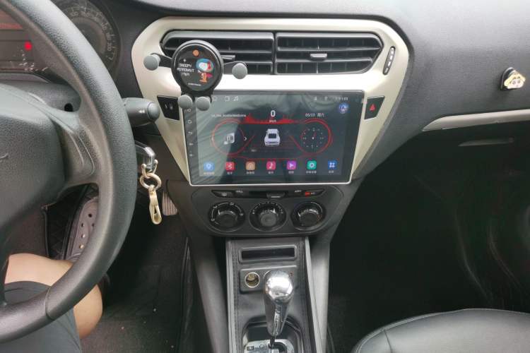 Used Peugeot 301 2014 1.6L Automatic Comfort Edition Audio And AC Panel